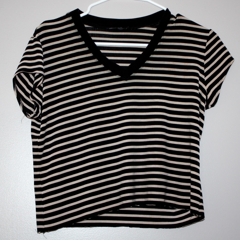 Black and White/Cream Crop Top